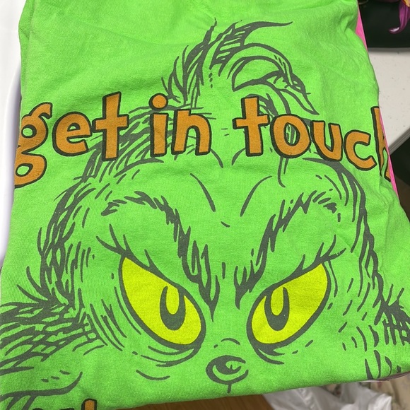 Universal Other - The grinch Universal Studios T-shirt